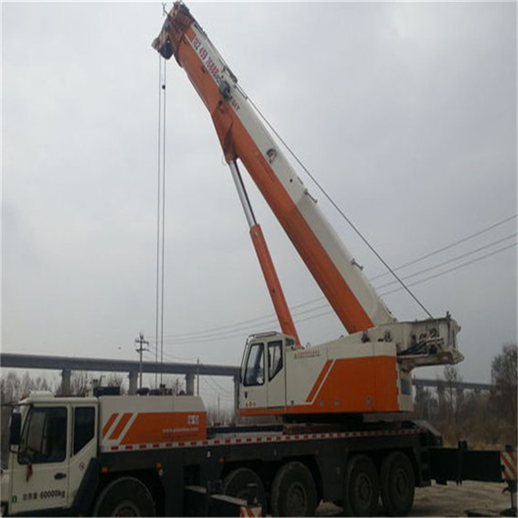 上高12吨吊车能吊多少米高